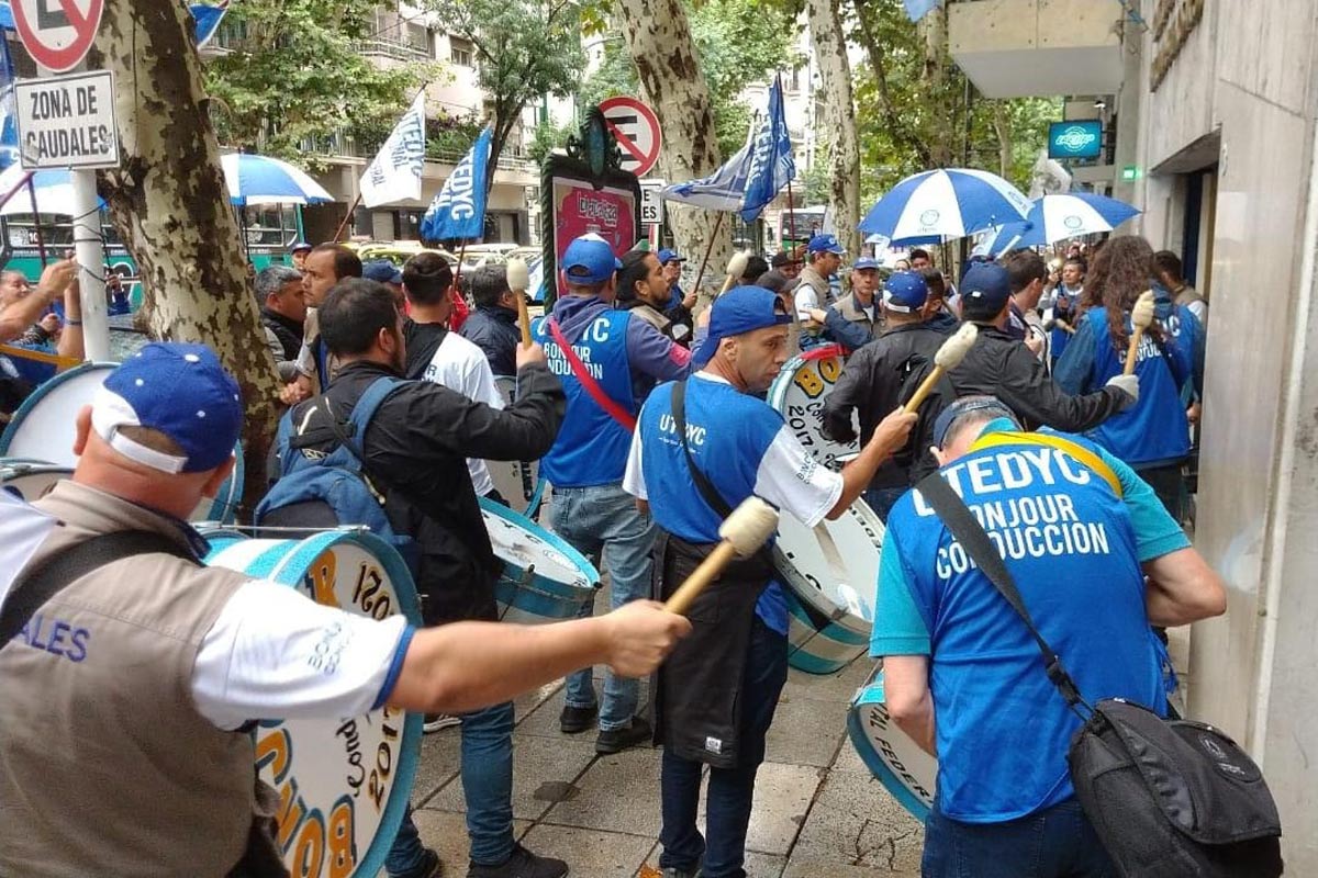 Despidos sin causa en el Colegio de Escribanos de la Ciudad