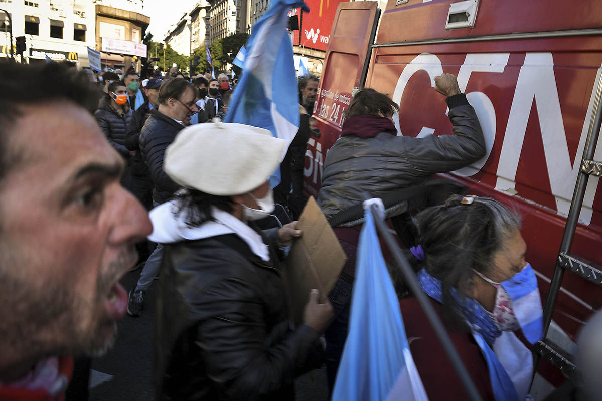 El gobierno criticó a la oposición “irresponsable” y “los discursos de odio” tras las protesta contra la cuarentena