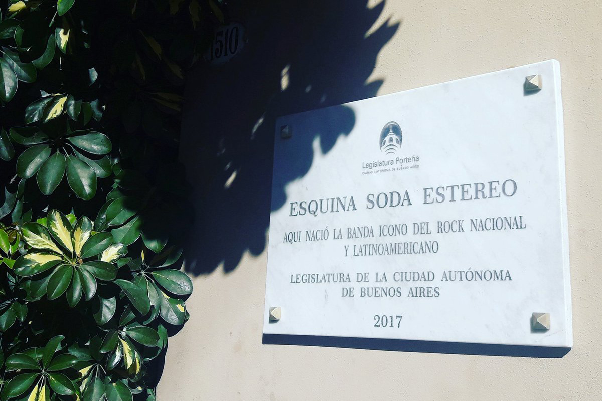 Increíble error: inauguraron la esquina “Soda Estéreo” en el barrio de Belgrano