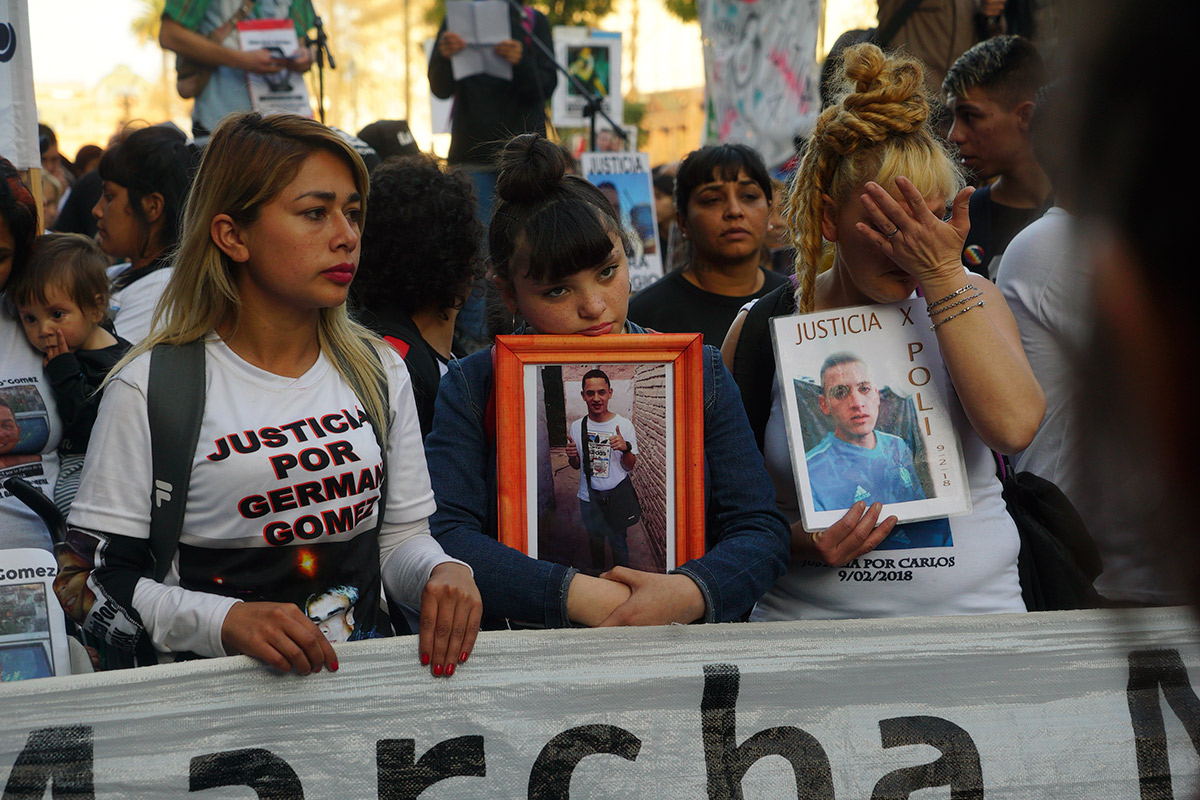 Críticas al gobierno en la masiva marcha contra el gatillo fácil