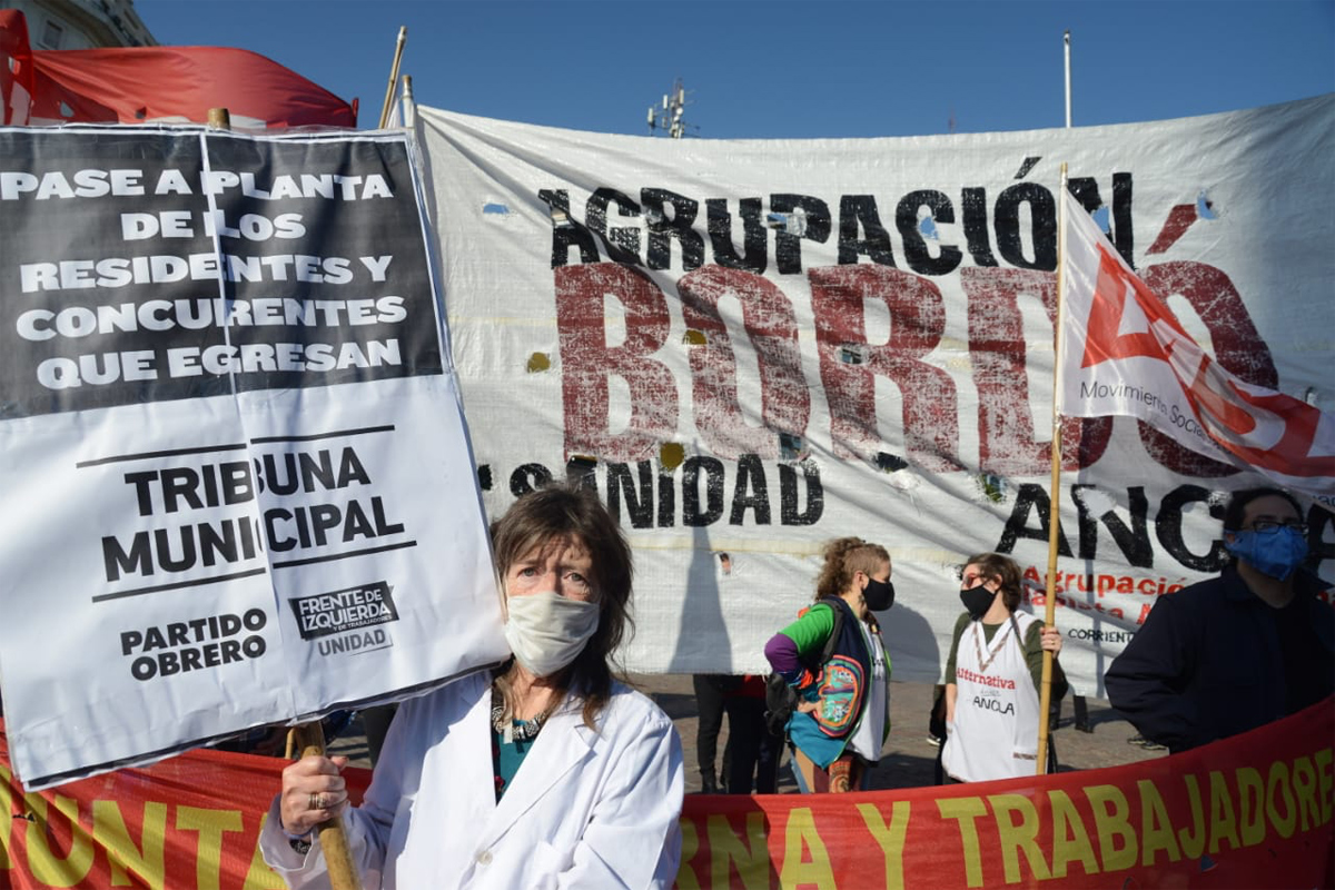 Sindicatos y asociaciones de la salud denunciaron en el Obelisco el estado del sistema sanitario