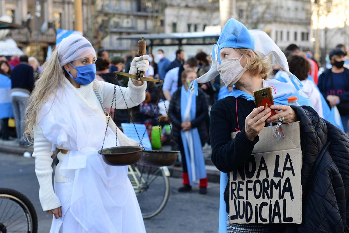 Marcha marchita frente al Congreso Nacional