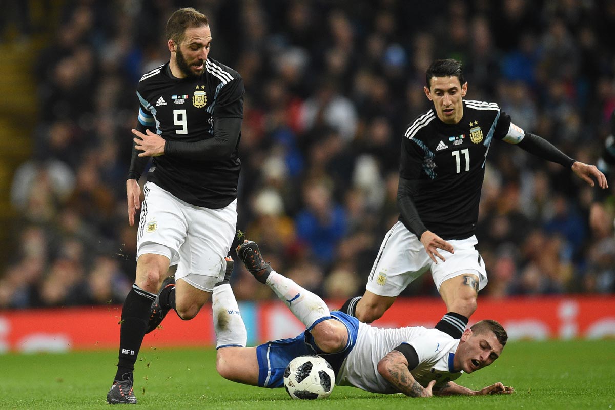 Argentina-Islandia: árbitro polaco, camiseta negra y formación lista