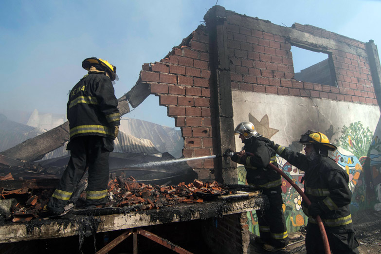 Un incendio destruyó a una cooperativa de cartoneros