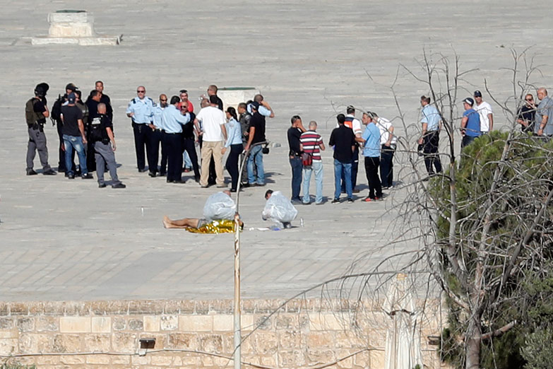 Tensión en Jerusalén: tres árabes israelíes mataron a dos policías