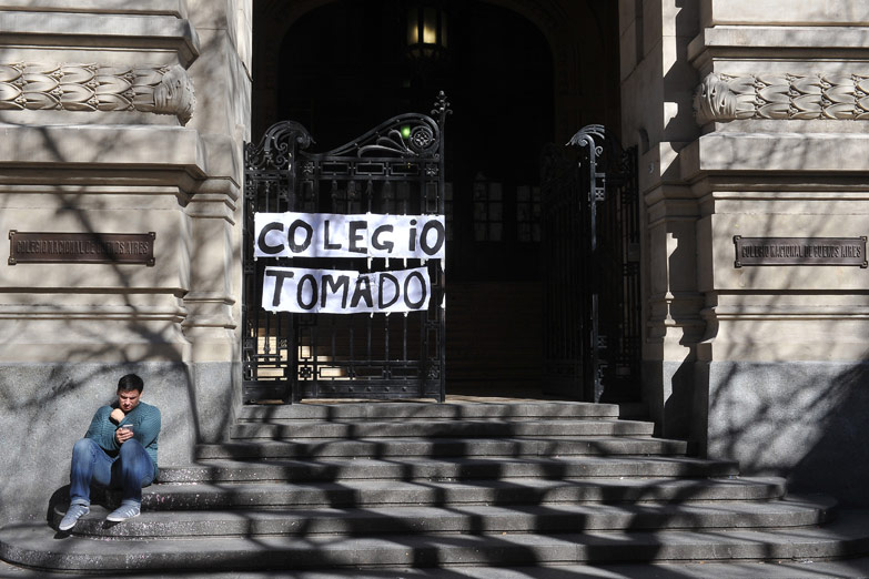 Estudiantes elevarán un petitorio contra la reforma educativa y decidirán si continúan las tomas