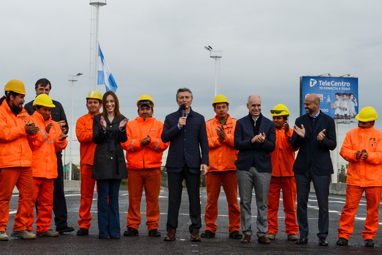 Macri inauguró el segundo tramo del Puente La Noria