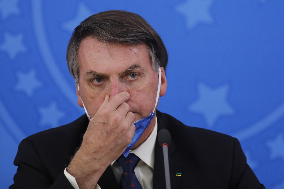 Mientras recibe críticas de la OMS, el gobierno de Bolsonaro acusa a la Justicia de «desestabilizar el país»