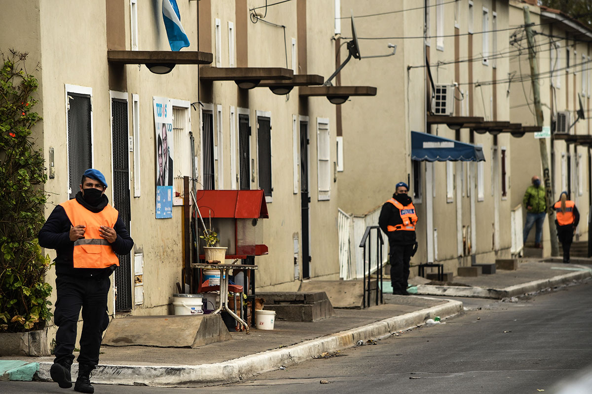 Cincuenta casos de violencia policial en cuarentena