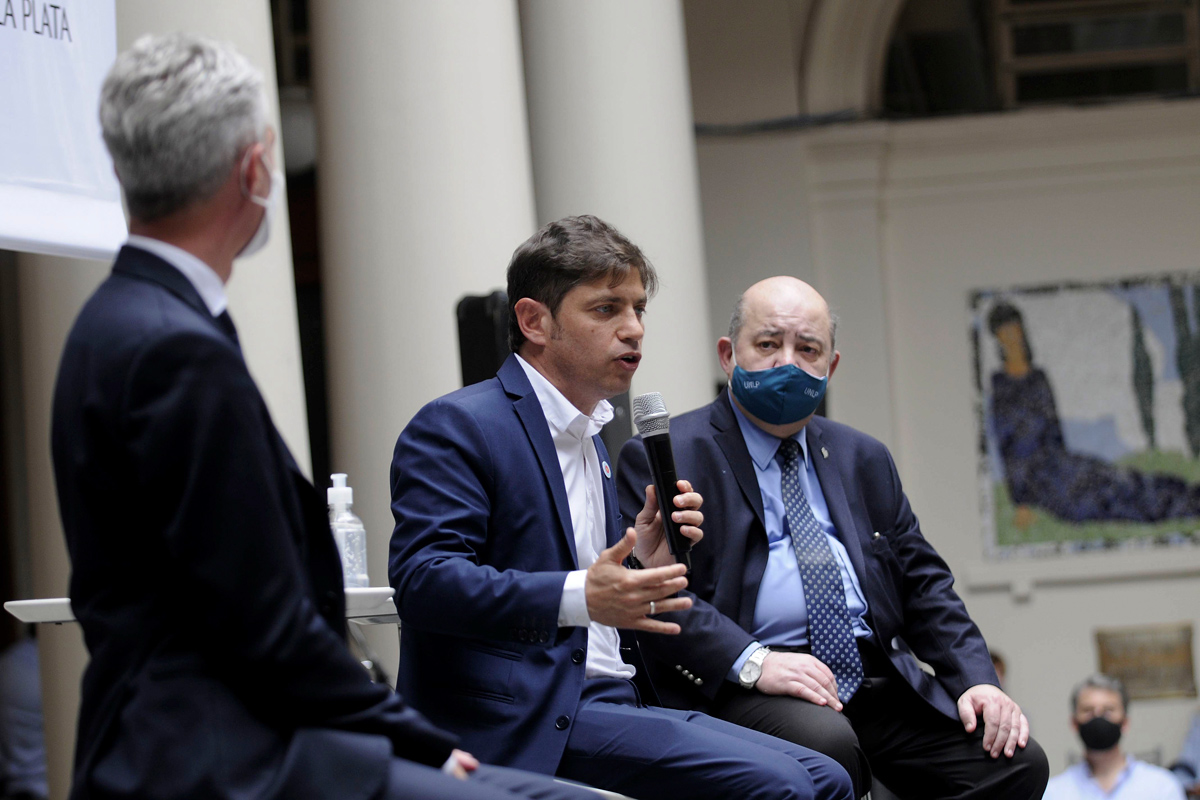 Kicillof reivindicó a los docentes: «Hay que ser muy ciego para no ver el trabajo que hacen»