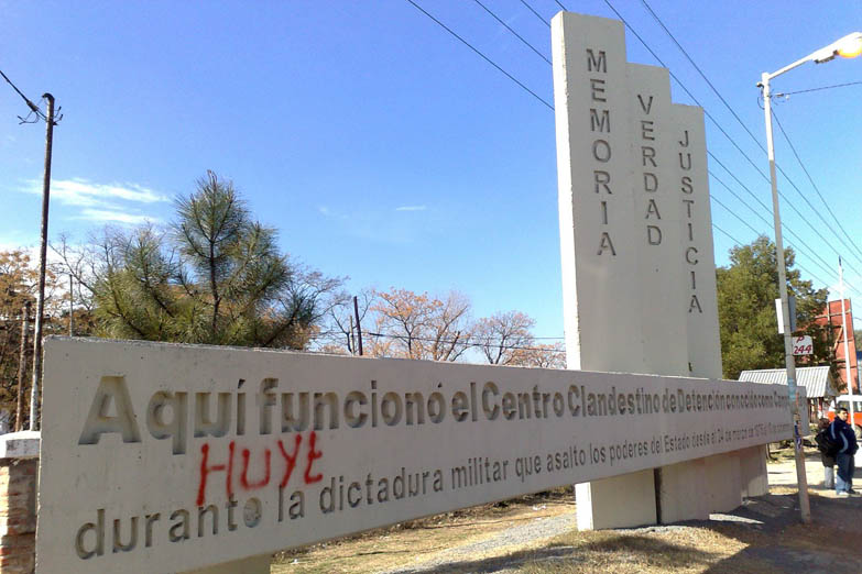 Campo de Mayo: penas de 45 y 30 años por el secuestro y sustracción de los hijos