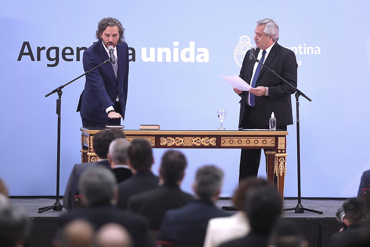 La jura de ministros fue escenario de relanzamiento de la gestión