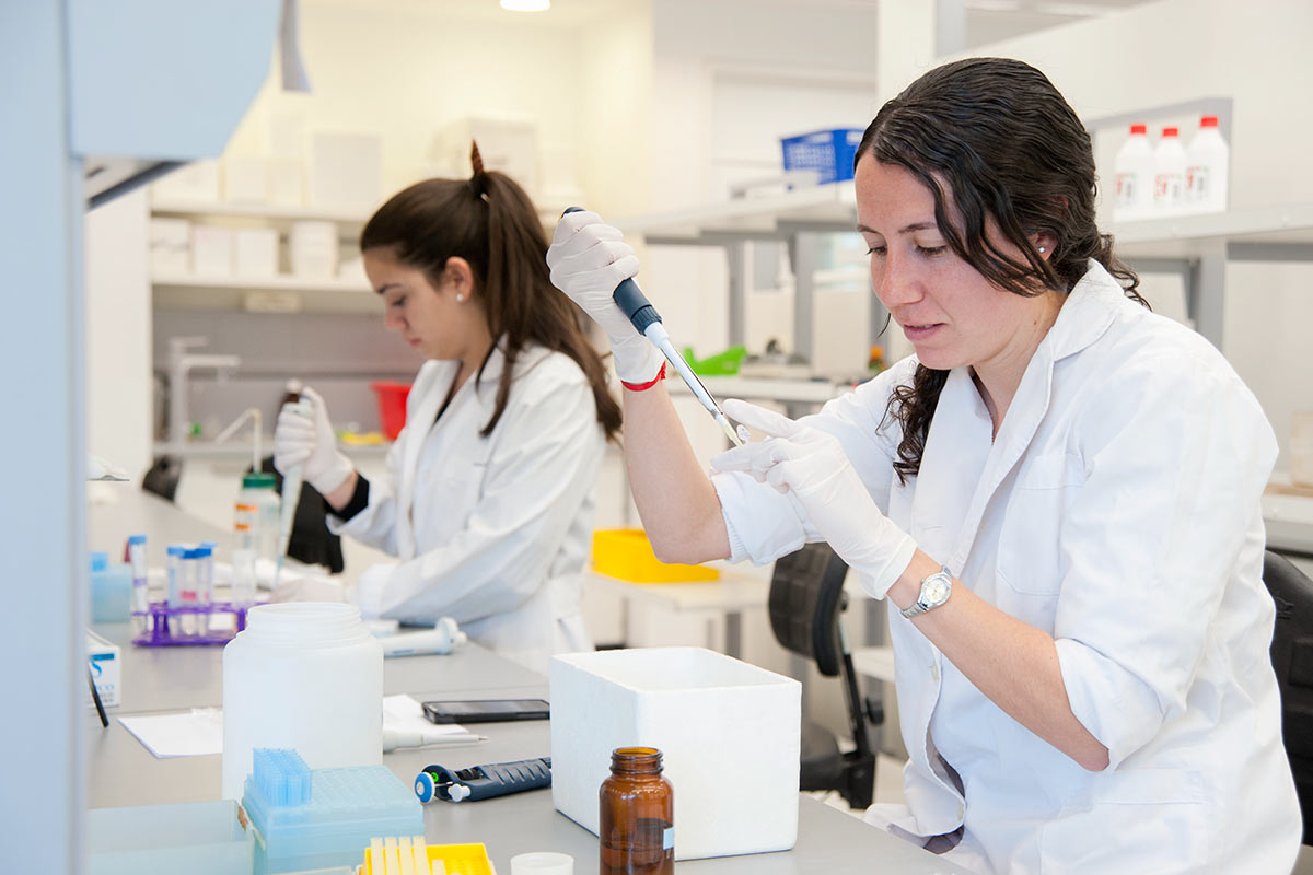 Día Mundial de la Mujer y la Niña en la Ciencia: las tres brechas de género que se mantienen vigentes