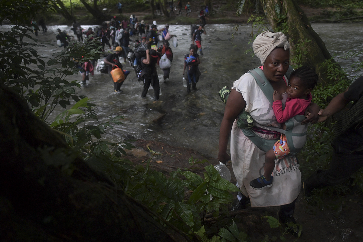 Desesperante alza de desplazados internos por la violencia en Colombia