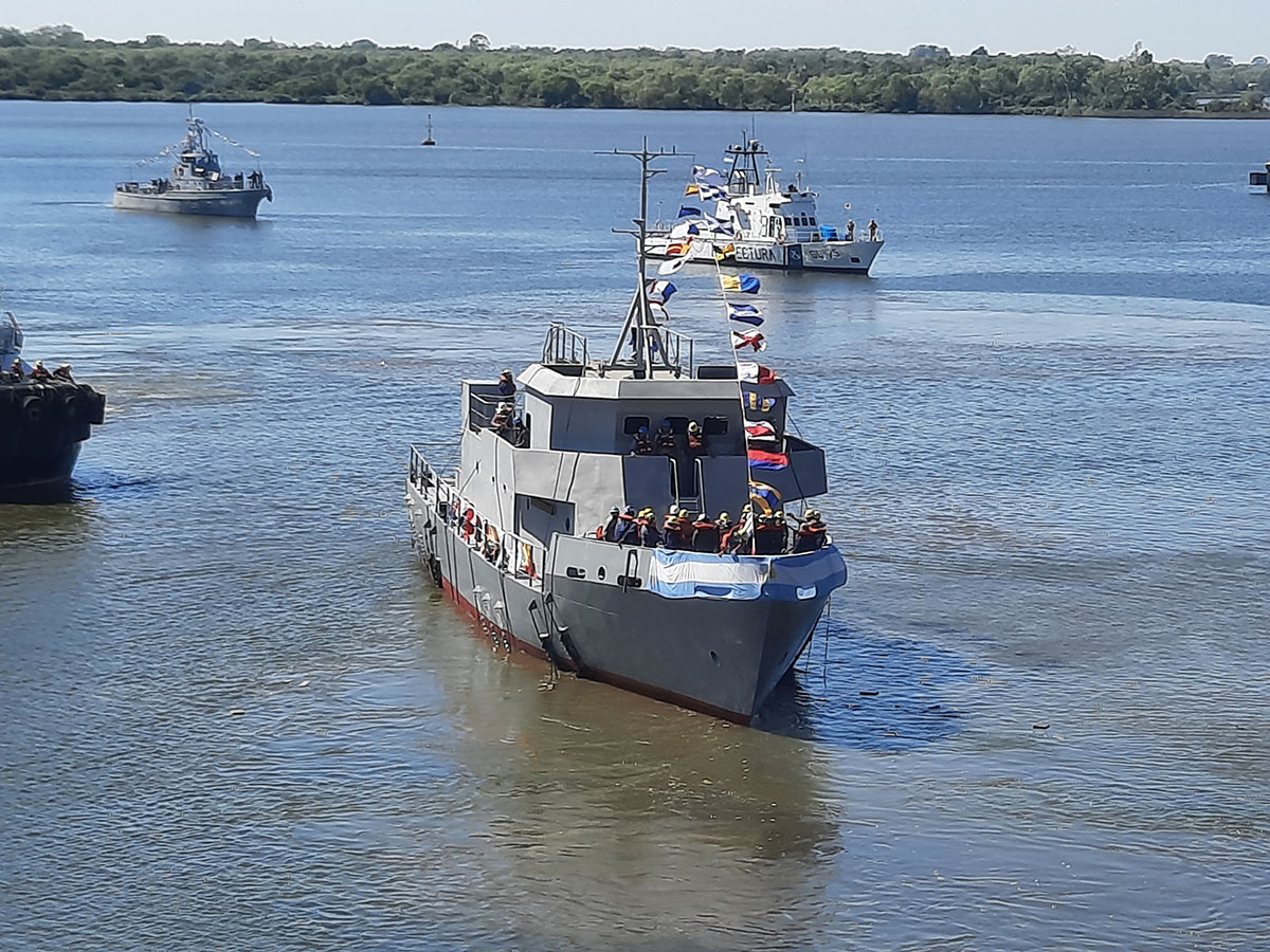 El Astillero Río Santiago botó la segunda lancha para cadetes de la Armada