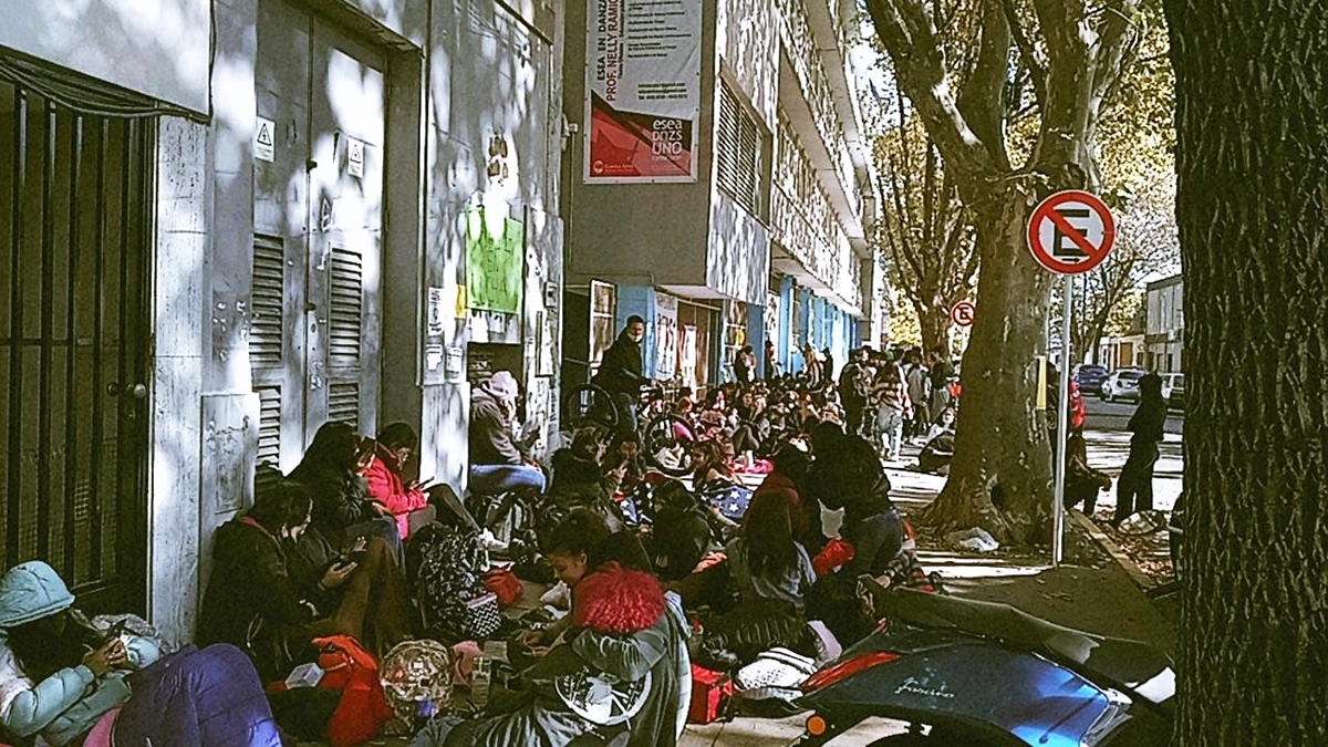 Comenzaron las acciones de estudiantes porteños contra las pasantías laborales gratuitas