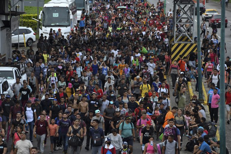 Una nueva caravana migrante parti del sur de M xico hacia EE.UU