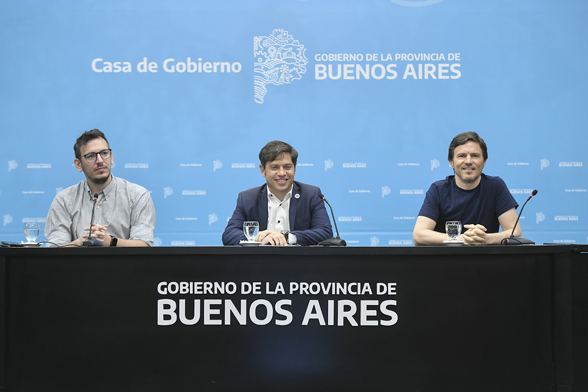 En un mensaje para Clarín, Kicillof anunció packs de internet a mil pesos