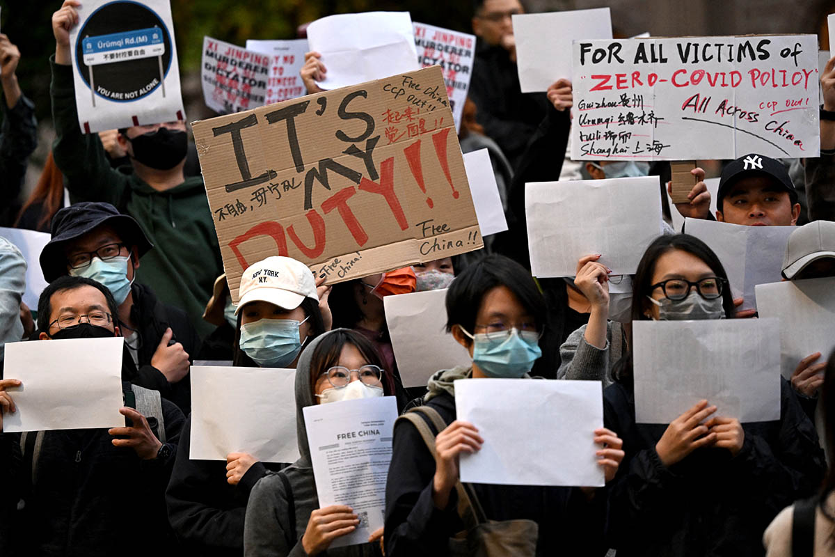 El gobierno de China cede ante las protestas y aliviaría las medidas anticovid