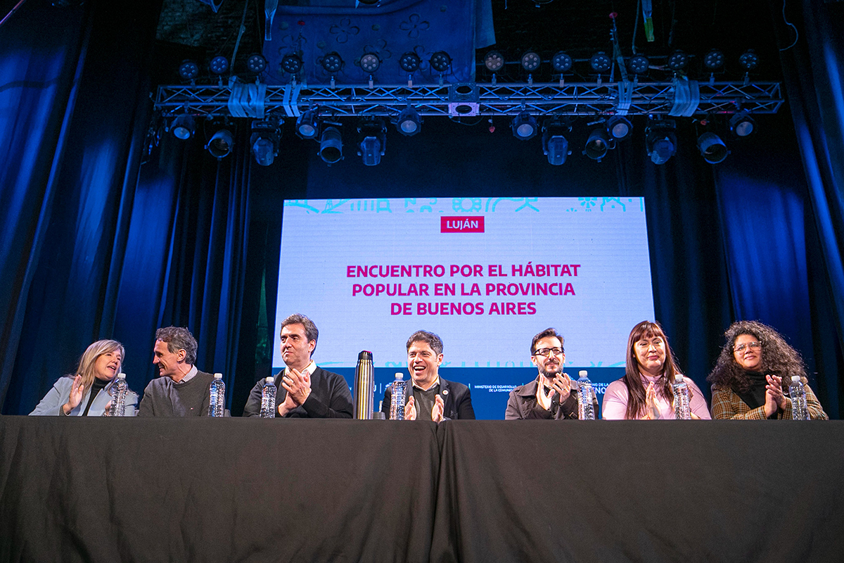 Axel Kicillof remarcó que la propia Carrió «habla de un plan económico con violación de los derechos humanos»