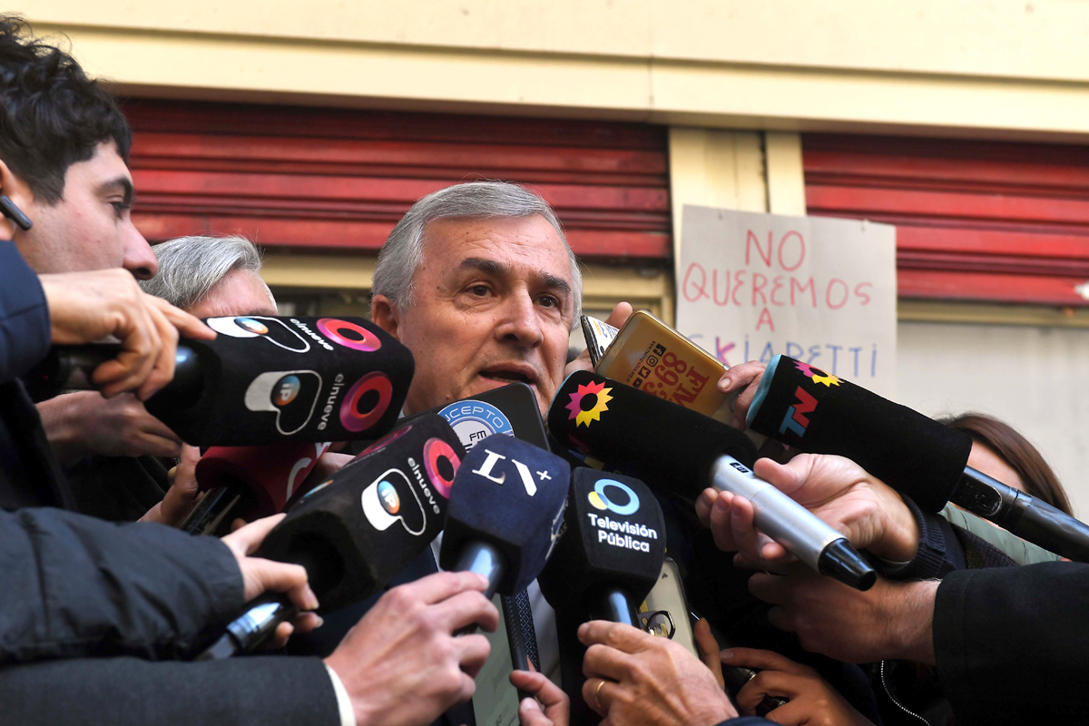 Gerardo Morales amenazó a docentes con descontar días de huelga y derogaría el decreto anti protestas