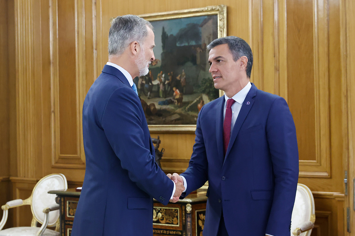 Núñez Feijoó y Pedro Sánchez se entrevistaron con el rey Felipe VI y pugnan por formar gobierno en España