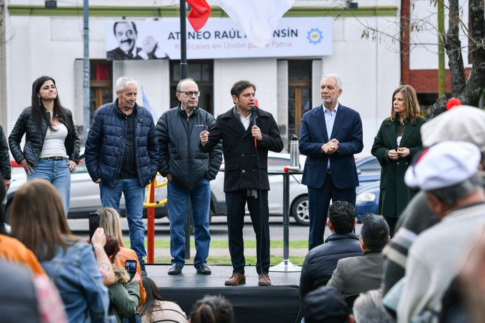 Kicillof inauguró un ateneo en homenaje a Alfonsín y se preguntó 