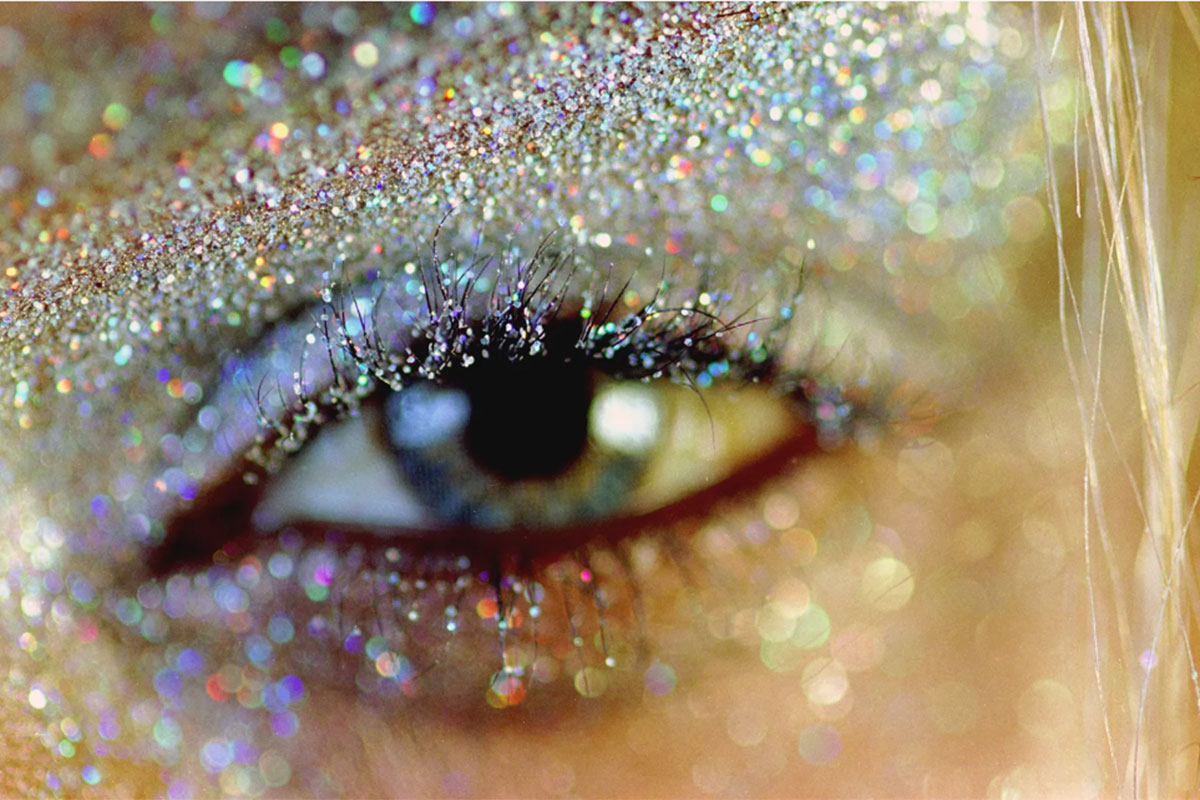 La Unión Europea prohibió el glitter: qué productos lo contienen