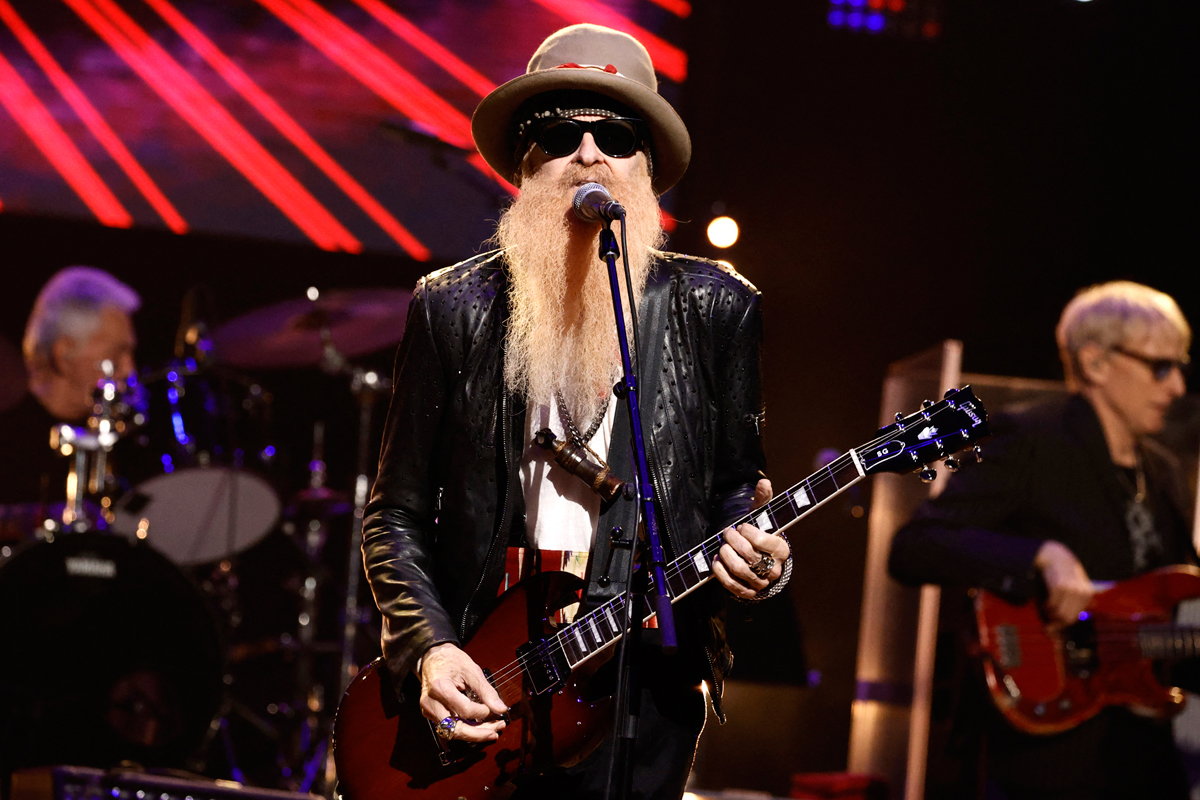 Billy F. Gibbons, el legendario guitarrista y cantante de ZZ Top, grabó con la Fernández Fierro y tocará con La Mississippi