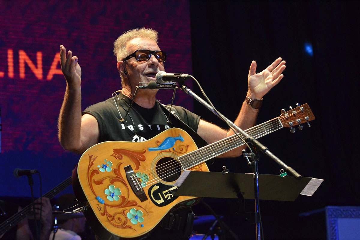 León Gieco y Los Tipitos dicen presente en el Día del Estudiante Solidario