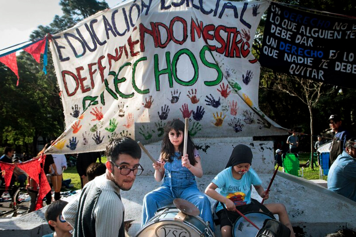 Alertan por el impacto negativo para las infancias del paquete de medidas de Milei