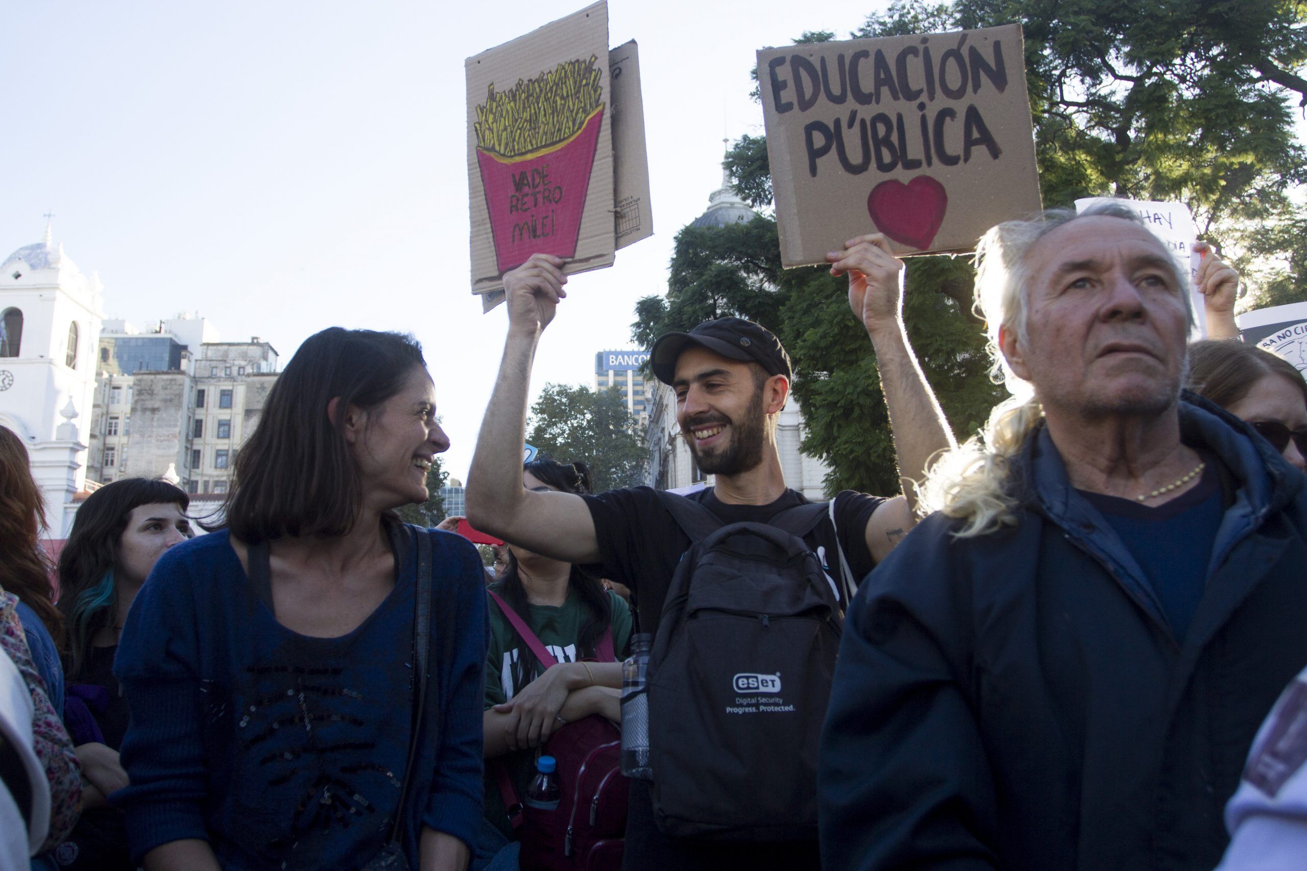 Tres de cada cuatro personas rechazan recortes en educación, salud, cultura, ciencia y tecnología