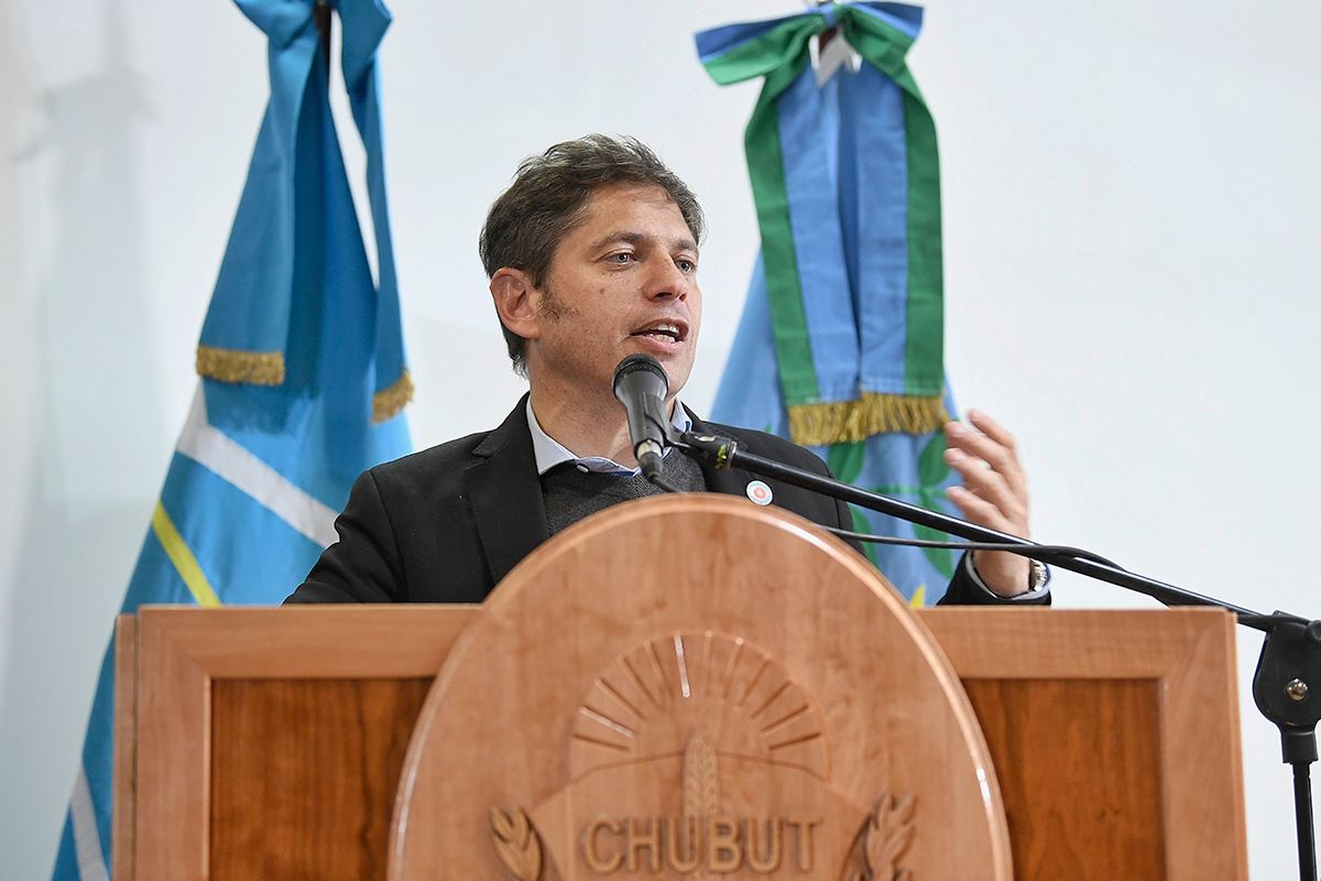 Kicillof amplía su agenda internacional:   viaja a Uruguay para exponer de economía y gestión