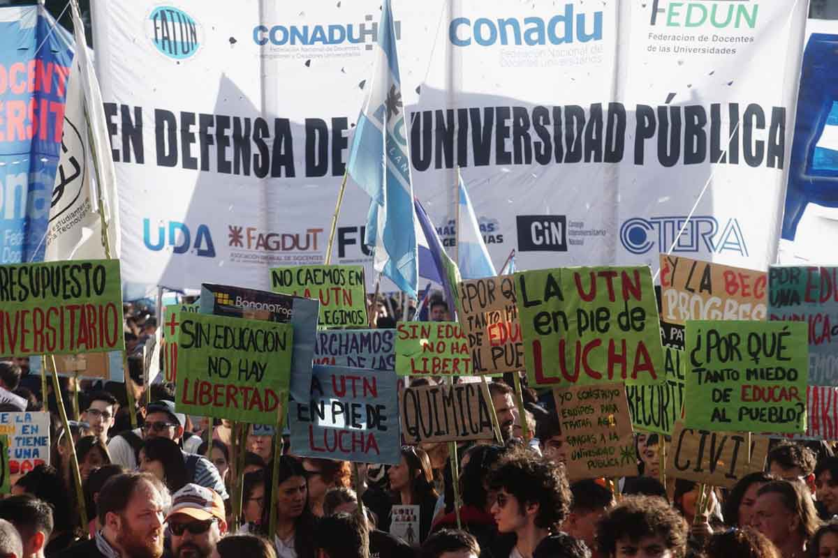 Los rectores le exigen a Milei que gire fondos para los gastos de todas las universidades del país