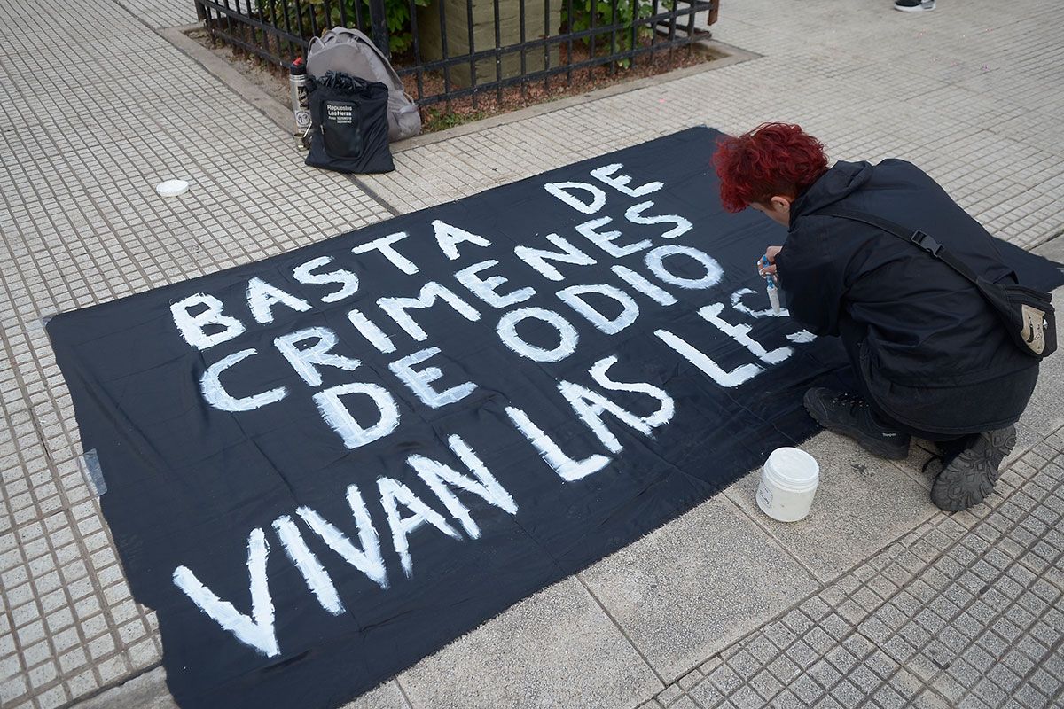 Murió Andrea Amarante una de las mujeres víctima del ataque de lesboodio en Barracas