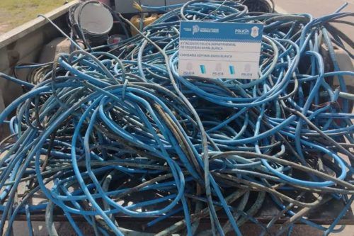 Otra postal de la crisis en la Argentina mileísta: los que mueren intentando robar cables