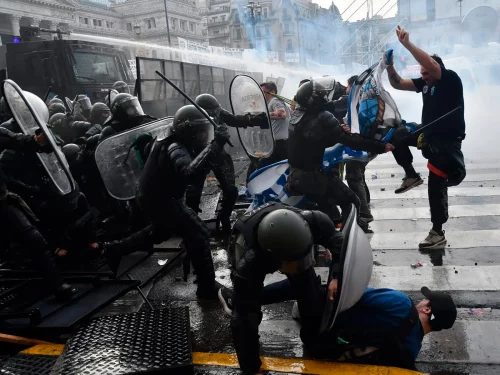 Organismos de Derechos Humanos denunciaron la brutal represión en el Congreso