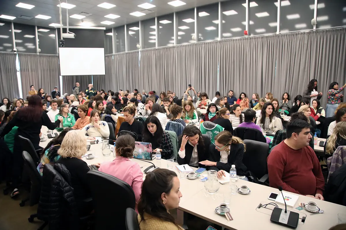 Mujeres y diversidades debatieron un plan de lucha contra el vaciamiento de las políticas públicas de género