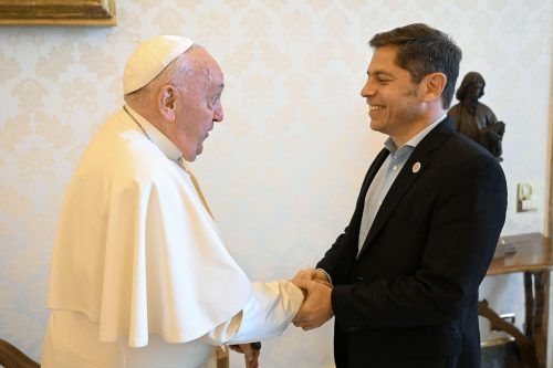Kicillof, tras su reunión con Francisco: «El Papa tiene un ojo puesto en la cuestión social»