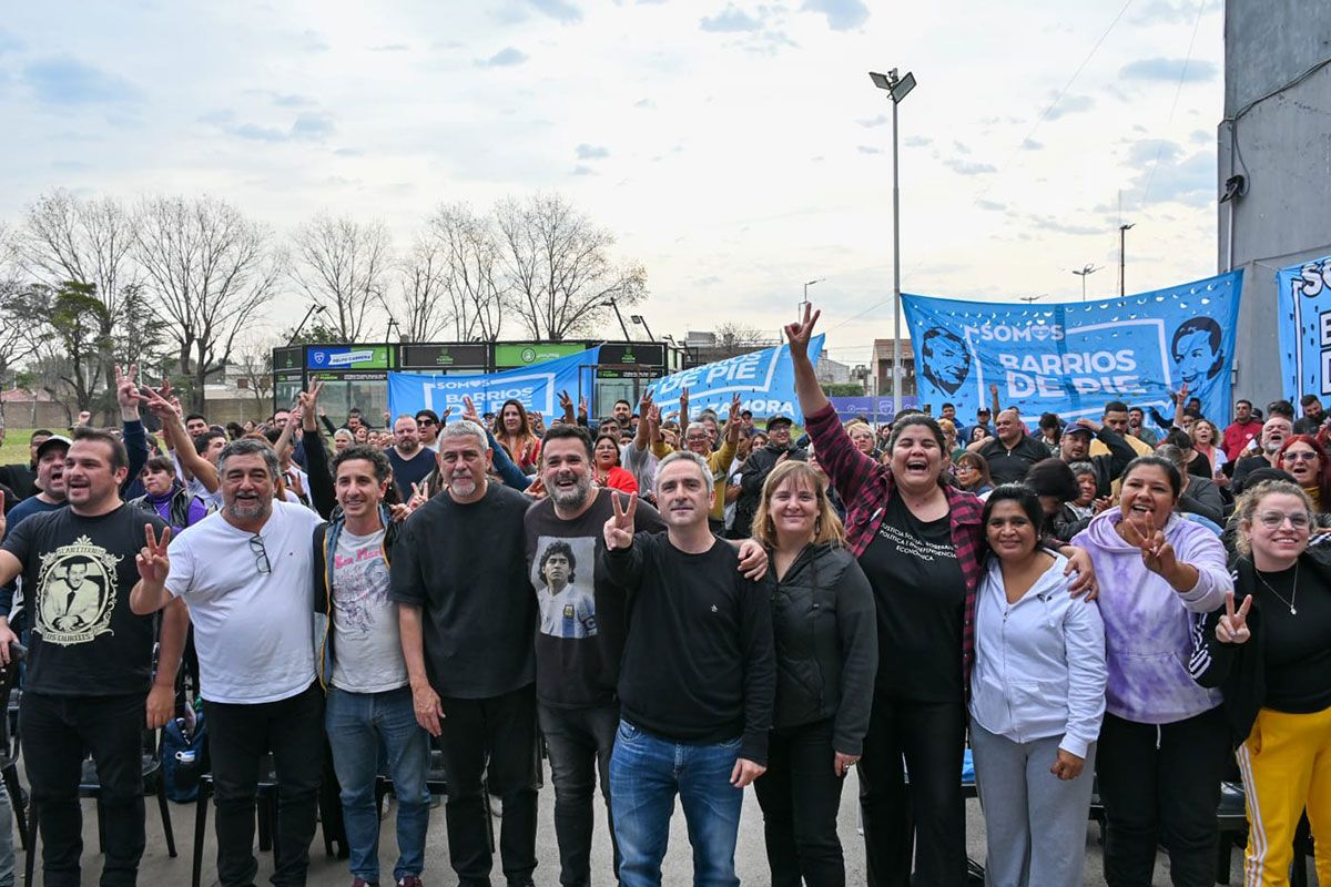 Barrios de Pie se alineó con Kicillof en un plenario junto a Ferraresi y Larroque