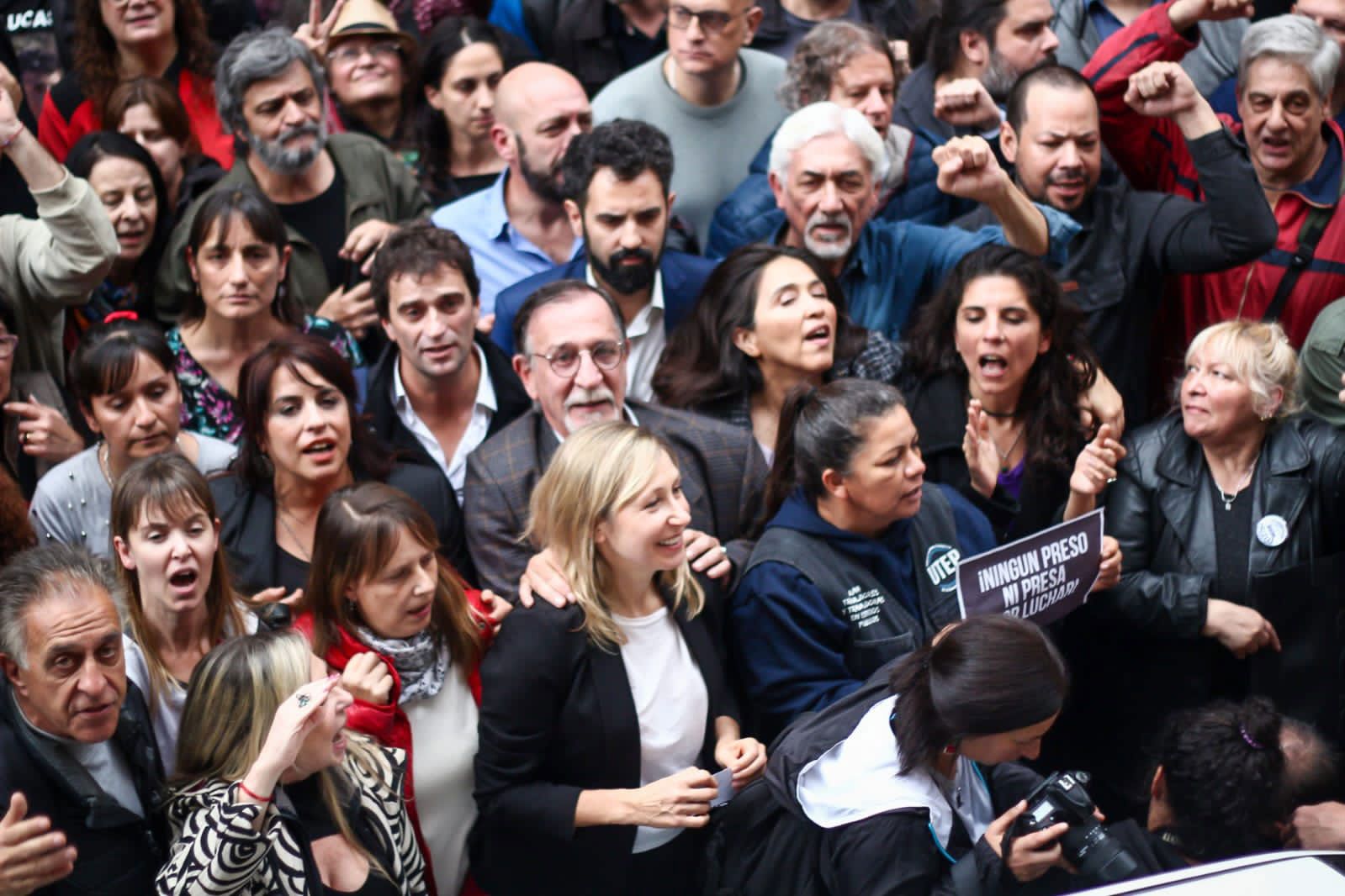 Confederación Socialista Argentina: exigen liberar a detenidos durante la protesta contra la Ley Bases
