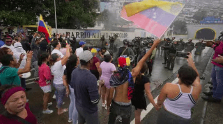 La llamarada del día después en Caracas