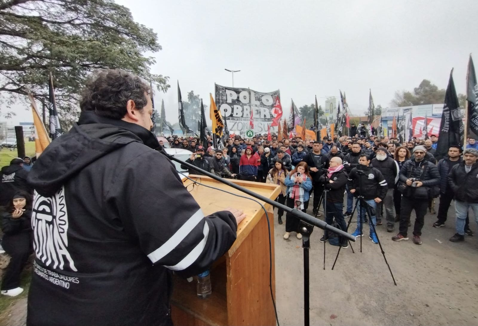 Trabajadores del neumático denunciaron Preventivos de Crisis truchos en Bridgestone y Fate