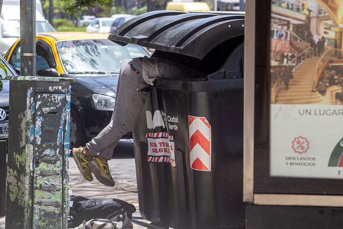 989 mil habitantes de la Ciudad de Buenos Aires son pobres o indigentes