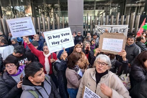 Jubilados marchan el miércoles contra el veto a la ley de movilidad y reclaman un paro general a la CGT