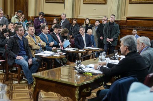 El Senado se aumenta las dietas en un 6,5% y pasarán a cobrar $ 9 millones