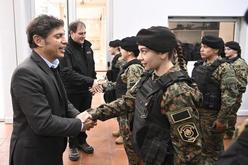 En Olavarría, Kicillof se llevó el guiño político de Wesner, intendente camporista: «Sos nuestra esperanza»