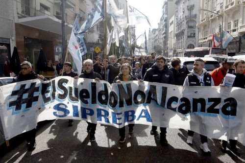 Lealtad con el pueblo, en unidad y con programa