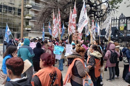 Marcha y nueva denuncia contra Pettovello: comedores sin comida y plata usada en alimentos que no están