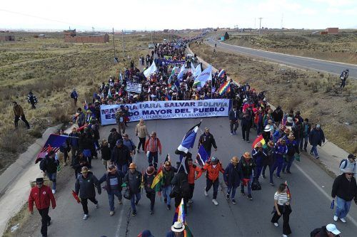 Horas de tensión en Bolivia por la llegada a La Paz de la marcha que encabeza Evo Morales